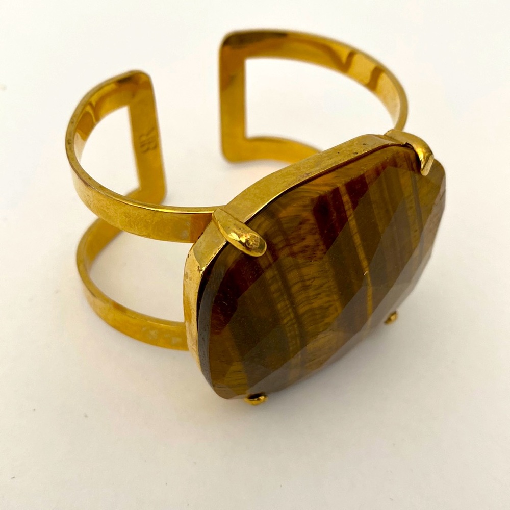 Banana Republic faceted tiger eye stone gold tone cuff. Adjustable.